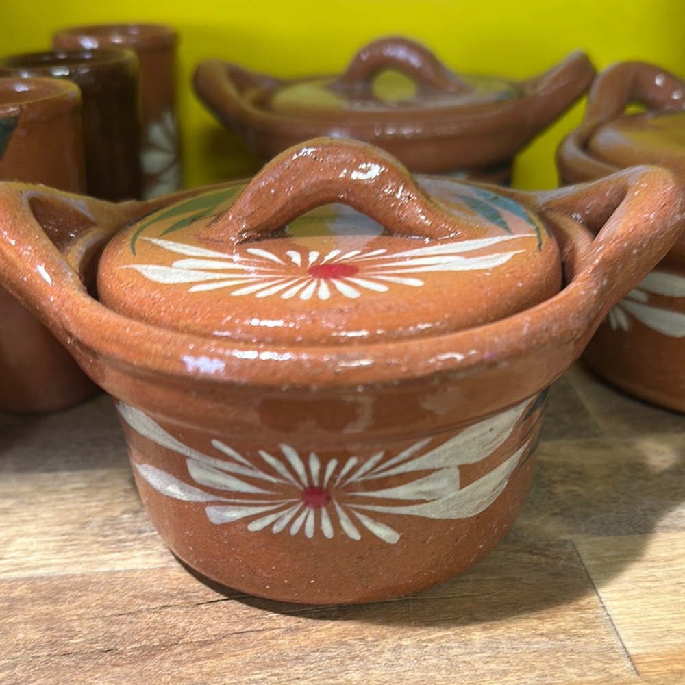 Handcrafted Terracotta Pot with Floral Design.  
For coffee and sugar